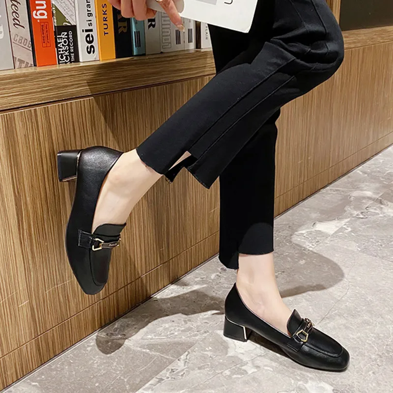 New fashion metal buckle square head British small leather shoes for women working chunky single shoes for women