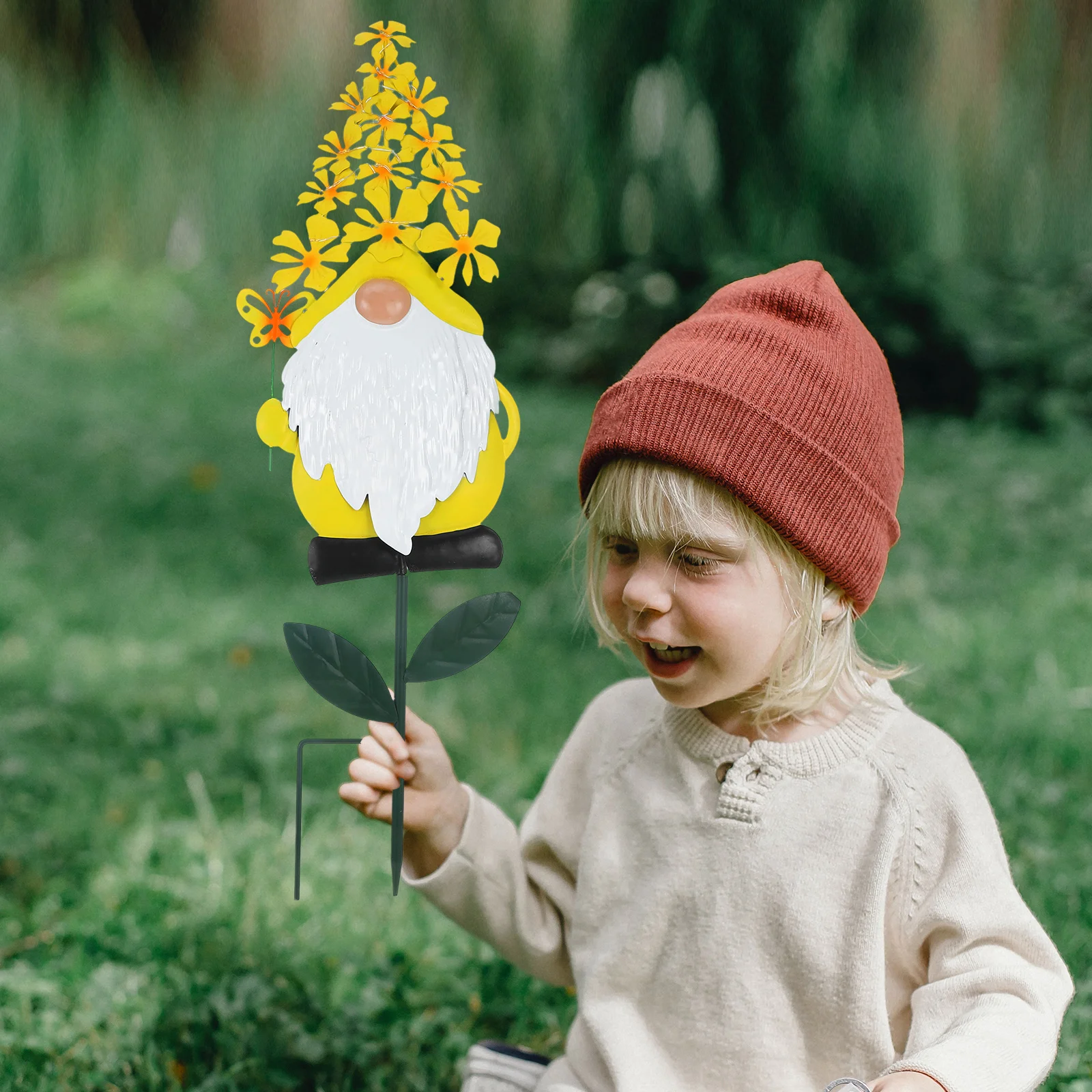 

Solar Lawn Light Built in Yellow Gnome Statue for Outside Yard Decor Waterproof Lights Garden Gnomes nament