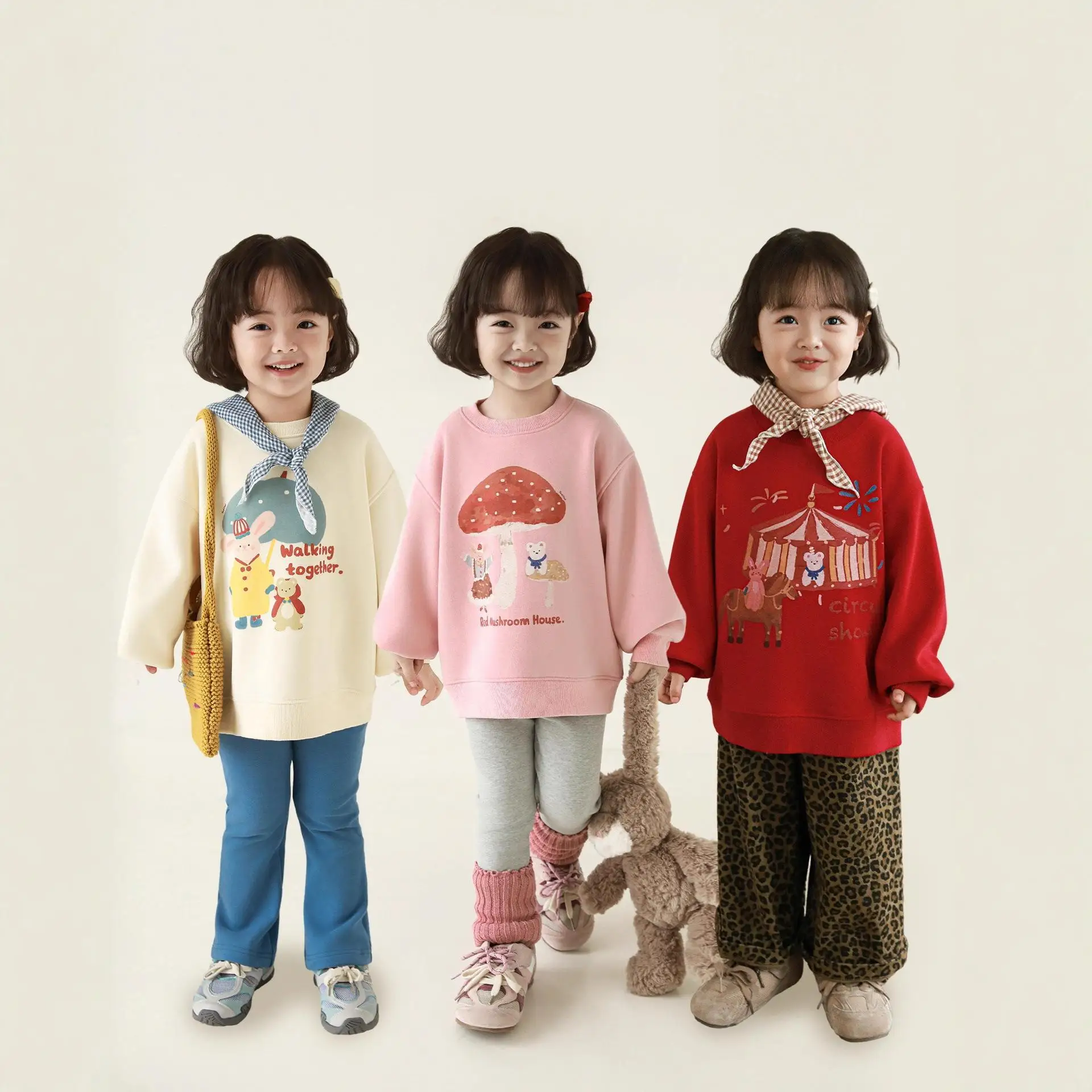 

2025 Winter New Boys Girls Plus Velvet Thick Sweatshirt Baby Cute Cartoon Print Pullover Children Casual Fleece Sweatshirt