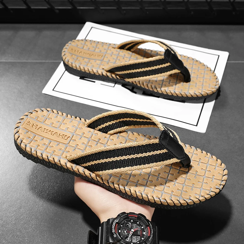 Wysokiej jakości markowe klapki męskie Casual Beach Summer Beach Men Fashion Trend Oddychające męskie wygodne kapcie na zewnątrz