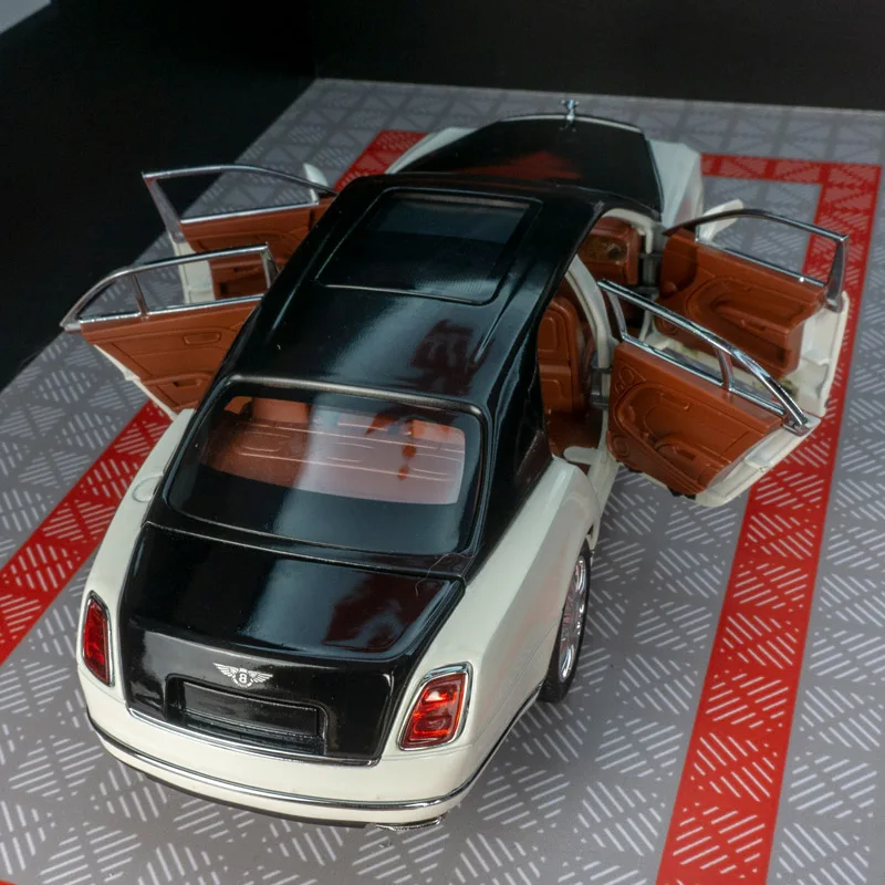 Modelo de coche de aleación Bentley Mulsanne 1:24, puertas y capó de motor, el maletero se puede abrir como regalo de cumpleaños para amigos