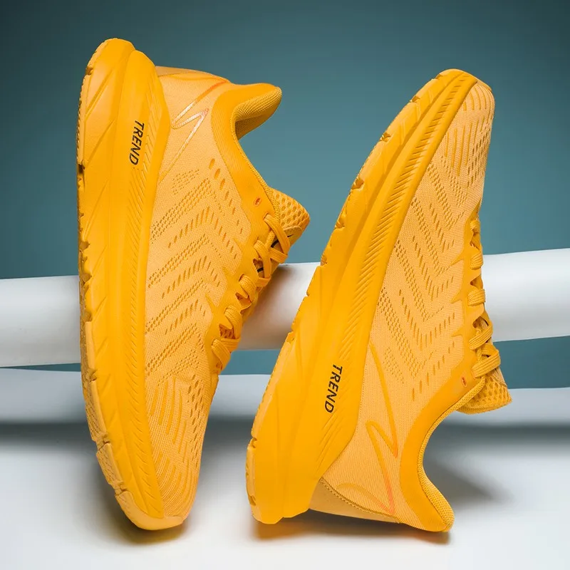 

2025 New Comfortable Casual New Top Layer Cowhide Trendy Retro Casual Shoes Men's Thick Sole Height Increasing Sneakers Versatil