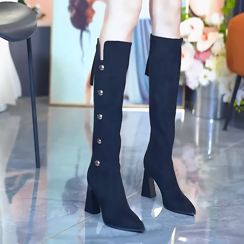 

2024 Autumn Women's Fashion Boots Knee-length Pointed Tip Fang Hei Metal Decoration Women's High Heel Boots High Boots Sleeve