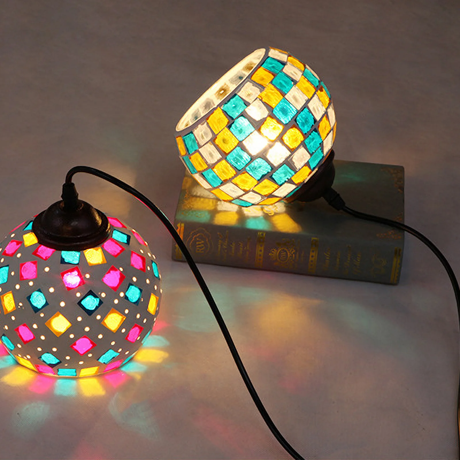 

Small Lampshade E26 E27 Indoor Light Cover Ceiling Lamp Mosaic Retro Lamp Shade Stylish for Home Bar Restaurant