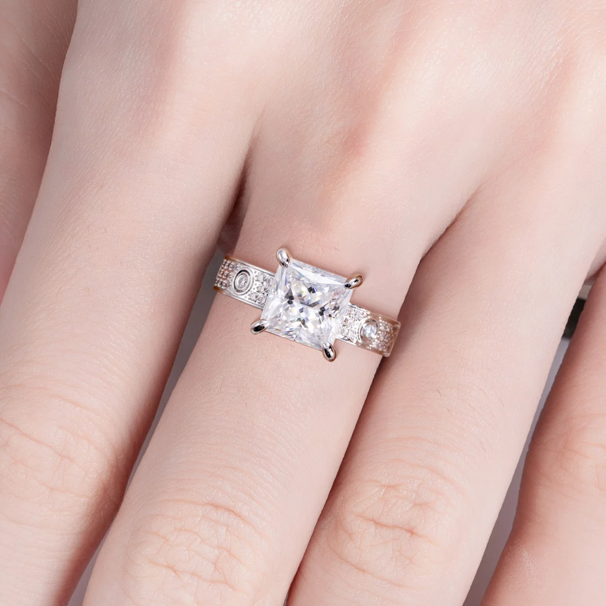 AnuJewel 3ct Ovaler Smaragd Princess Moissanit Verlobungsring 14k Vergoldeter Ehering Schmuckgeschenke für Frauen – Detail 10