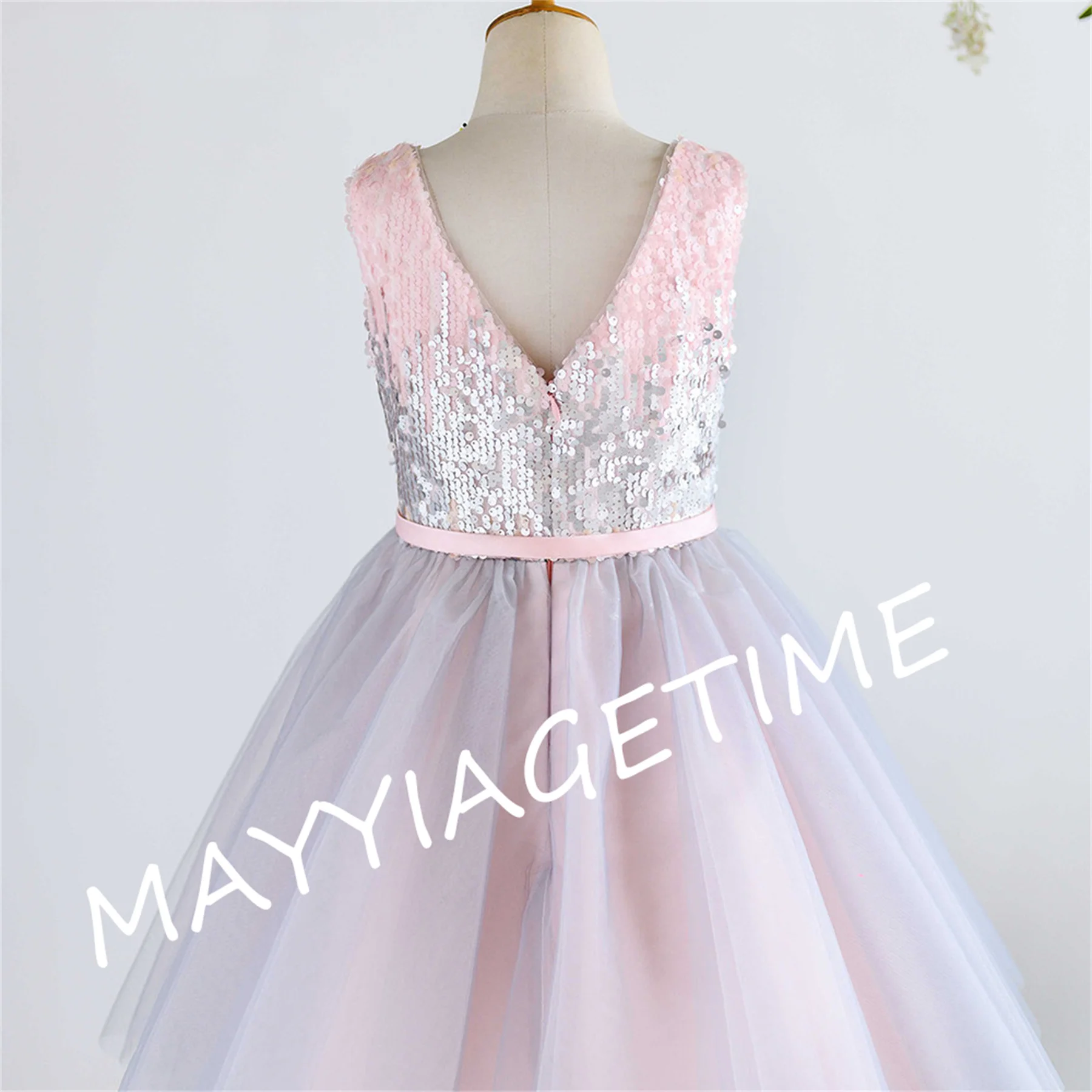 Gradient Glitter Pink Flower Girl Dress Girl Tulle Layers Little Bride Dress Backless Bow Sashes Baby First Communion Dress