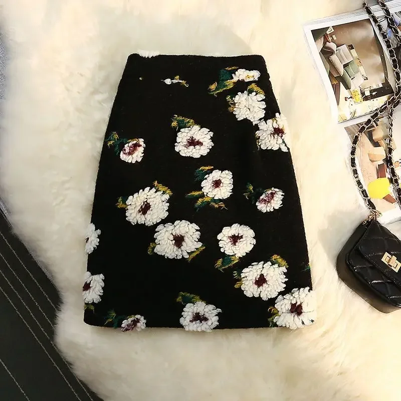 

Three Dimensional Floral Midi Skirt Mid Length Autumn and Winter Black High Waisted Woolen Retro Thick Skirt New Style