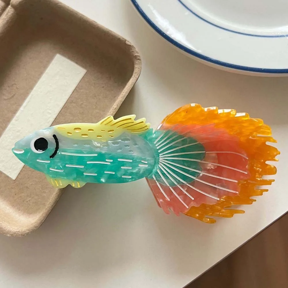 Pinza de pelo de acrílico estilo coreano con diseño de pez guppy, arowana, tiburón y pez espada, en colores contrastantes plateados, de acetato, para niñas