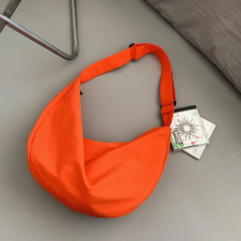 Borsa da donna nuova estiva borsa a tracolla Casual in Nylon di grande capacità borsa per gnocchi borsa a tracolla tinta unita di alta qualità