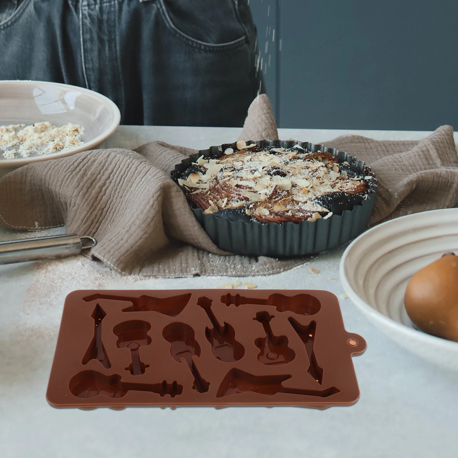 

10-Pcs Bass Silicone Chocolate Molds Baking Diy Pudding Cake Diy Chocolate Molds Candy Jelly Craft Mold (Coffee)