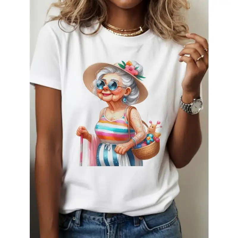 

Cute Grandma Summer Beach T-Shirt, Funny Nana Gift for Mom, Women's Retro Cartoon Top, Vacation Holiday Casual Short Sleeve Tee