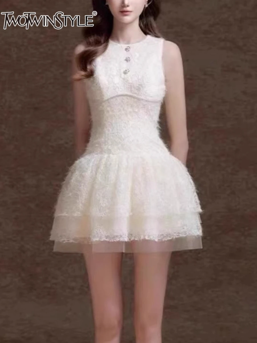 

TWOTWINSTYLE, однотонное элегантное мини-платье с бисером для женщин, с круглым вырезом, без рукавов, в стиле пэчворк, с рюшами, со складками, женское новое платье