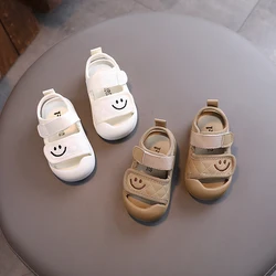 Sandalias antideslizantes para niños y niñas, zapatos de suela suave para playa, novedad de verano, 2 años, 2024