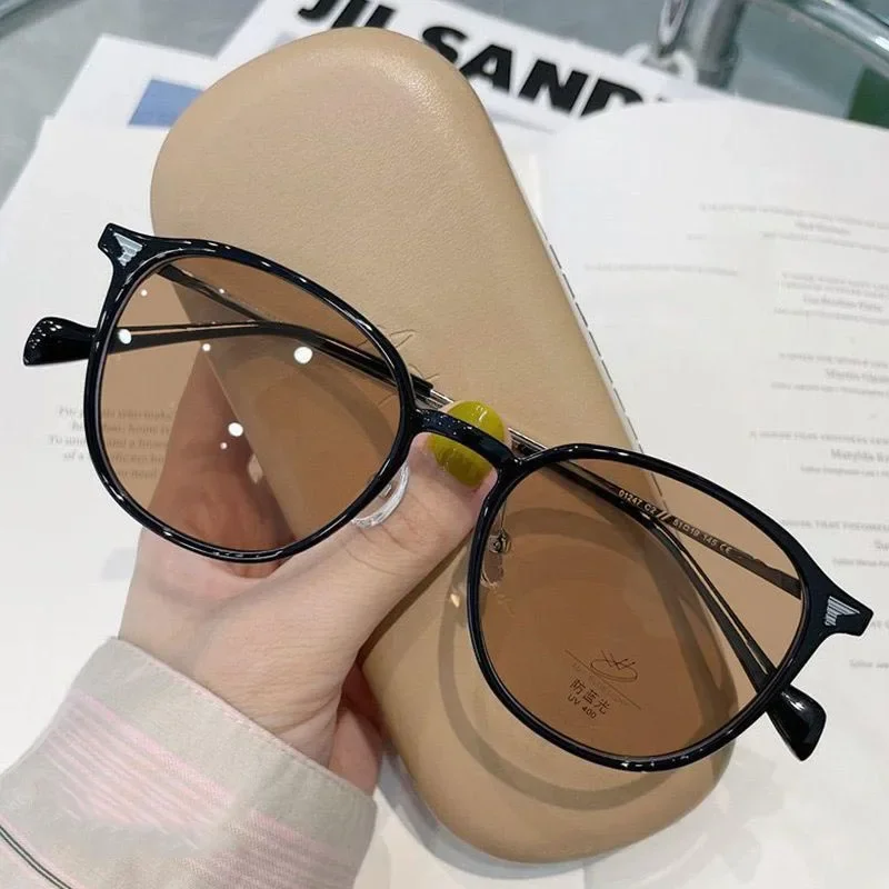 Classic Popular Photochromic Myopia Glasses Blue Light Blocking Eyeglasses Driving Riding Eye Protection Luxury Designer Glasses