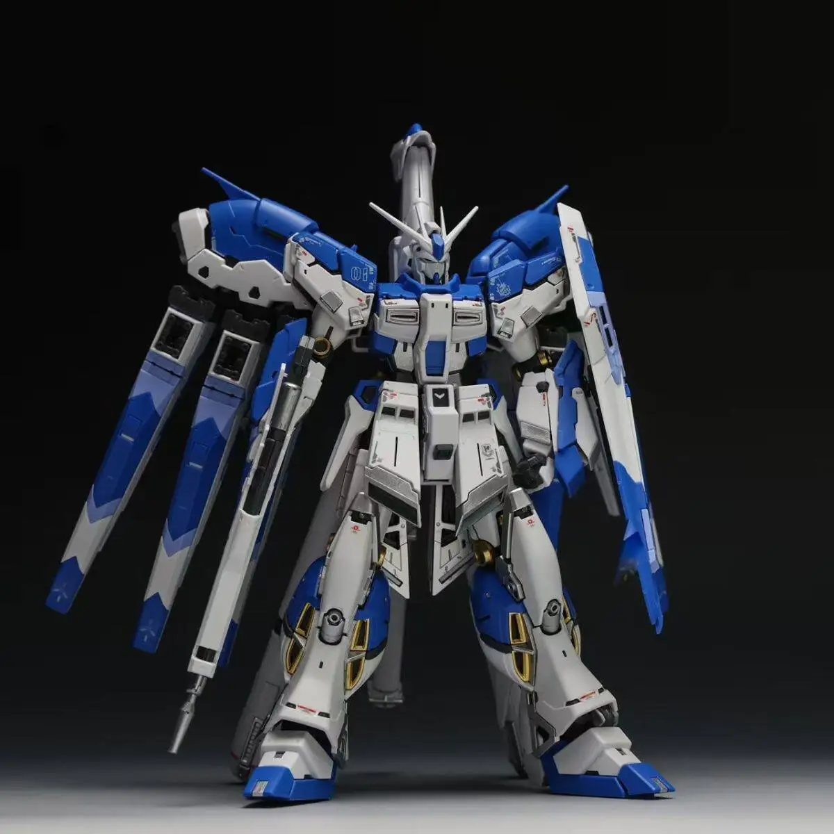 1/144 RG Hi-v Amro Mecha Model Kit Zhujiang Brand with 3 Special Masks Water Slide Decals Pre-Painted Parts Assembly Collectible