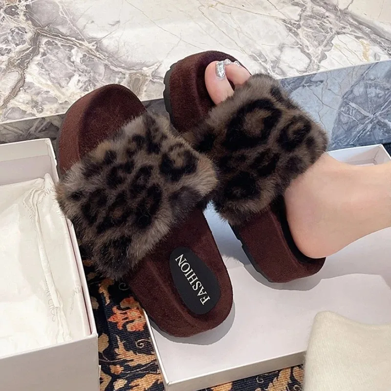

Leopard Women Fur Slippers Casual New Fashion Flats Shoes 2025 Designer Summer Sandals Open Toe Flip Flops Trend Woman Zapatos