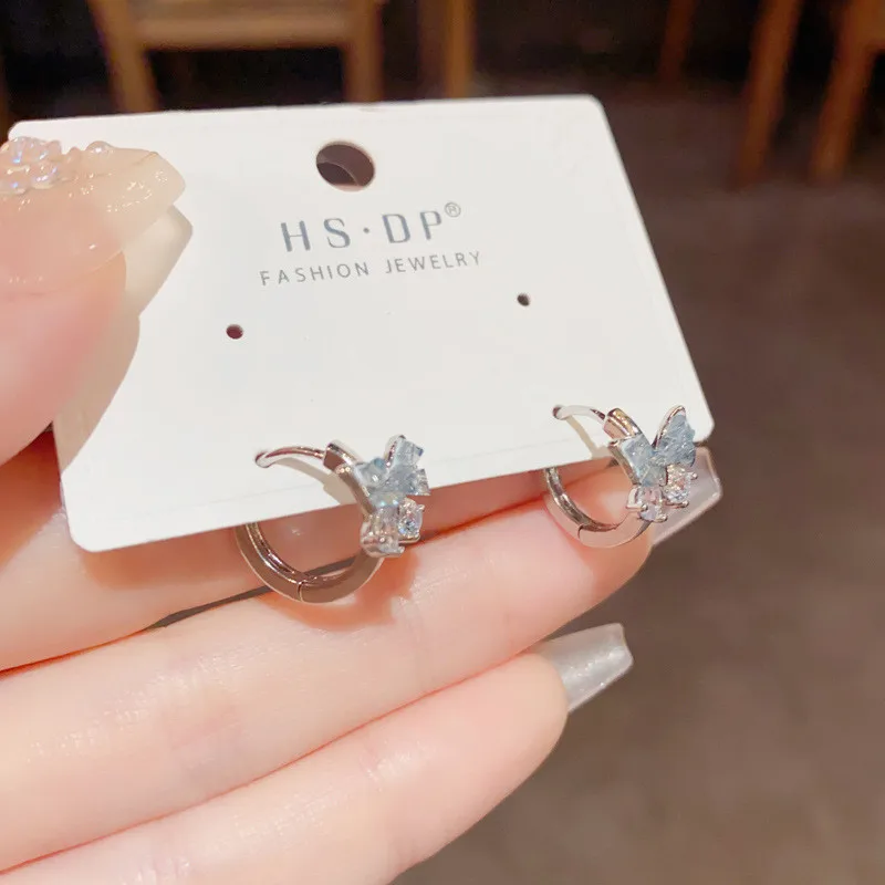 

Fashion Crystal Butterfly Exquisite Temperament Earrings