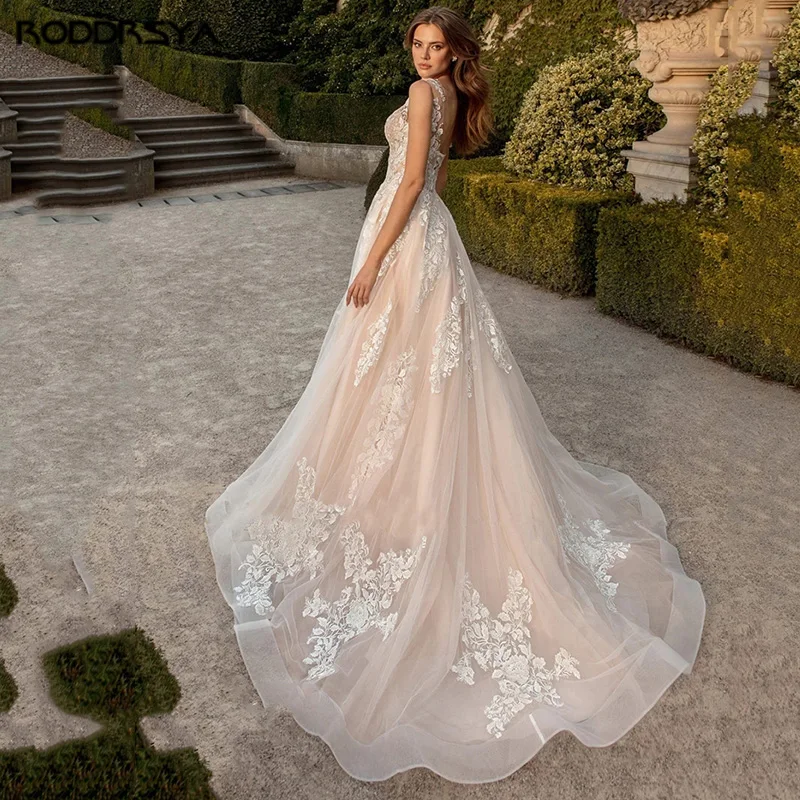 RODDRSYA Vinelska Scoop Bracelet de mariée Apppliques robes de mariée sans manches avec des bandes de soie balayant le train Robe de la ligne ARODDRSYA-Robe de Mariée Trapèze en Tulle à Lacets, Style Pelle, avec Traîne