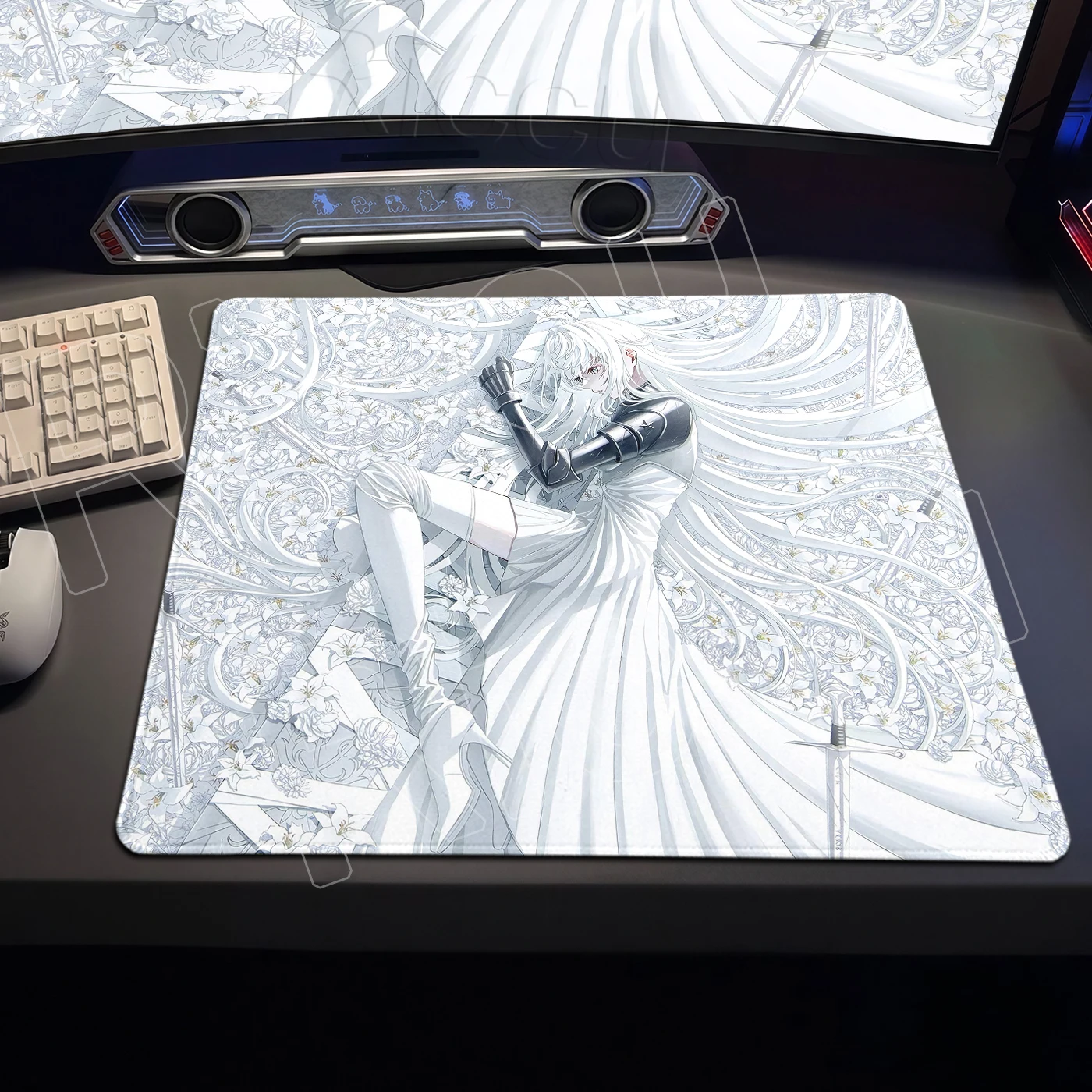 Female Knight Cool E-Sports Mouse Pad Game Anime Girls Aesthetics Mousepad Gaming Keyboard Small Flower Table Rug Cabinet Mats