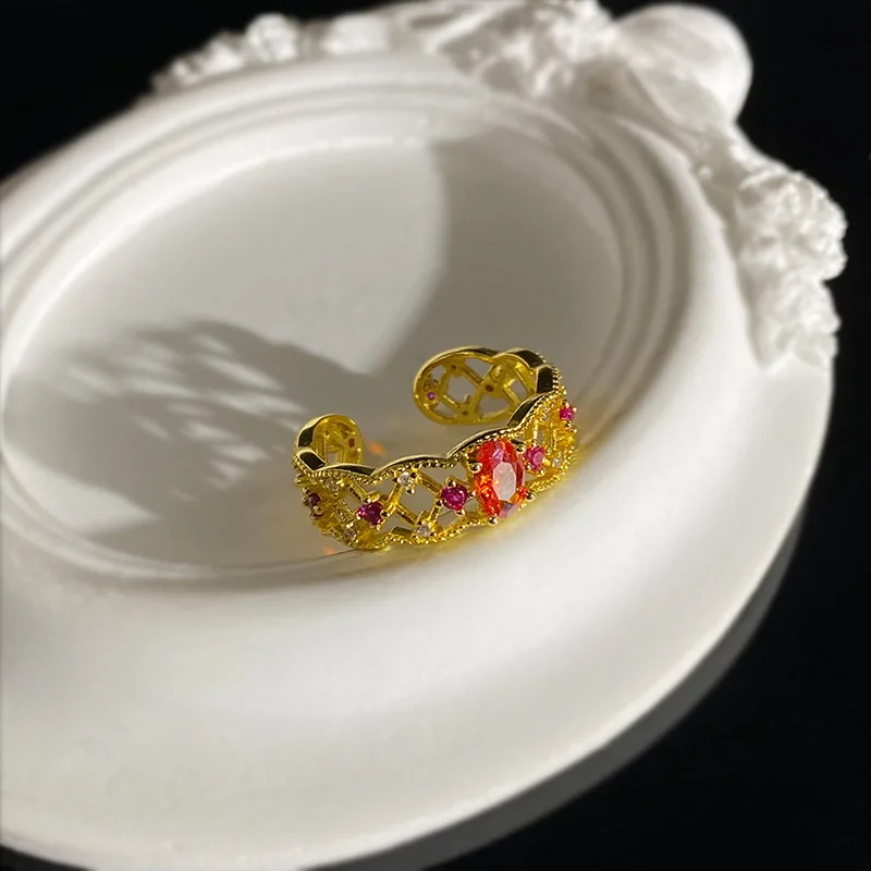 MDL مويسانيتي 1 نمط الدانتيل المجوف تقليد خاتم الزمرد مطلية بالذهب بيضة الحمام الخفيفة الفاخرة المفتوحة البنصر الإناث #4