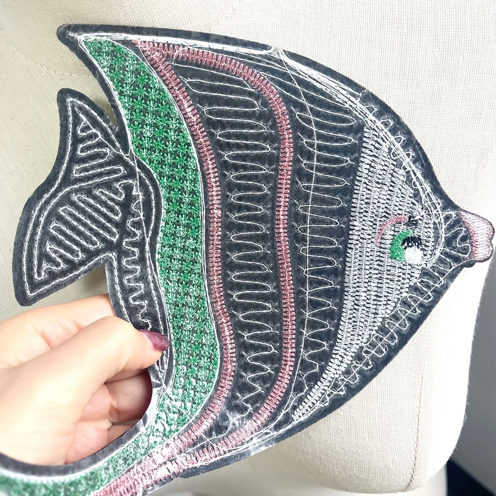 1 Piece Embroidered Shining Sequins Green Fish Fashion Decoration For Clothes Sew On Patch for Clothing DIY