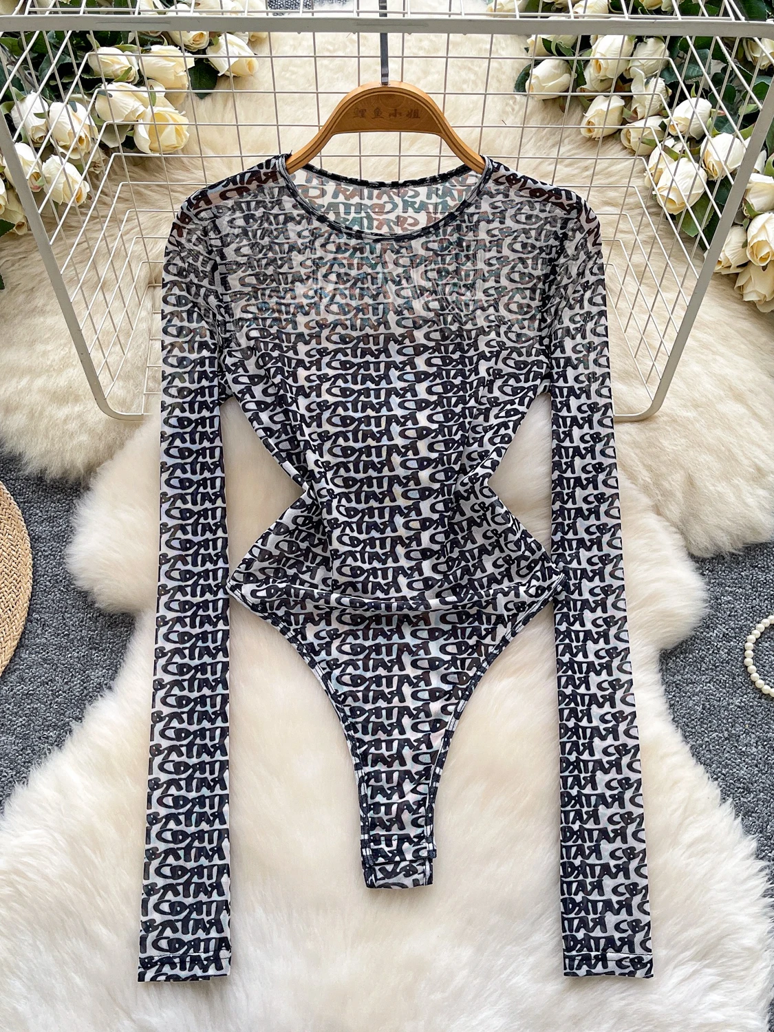 

Women's Slim Fit Long Sve round Ne Piece Suit Breathable Thin Me Print Base irt Hot Girl Sle Polyester Fiber