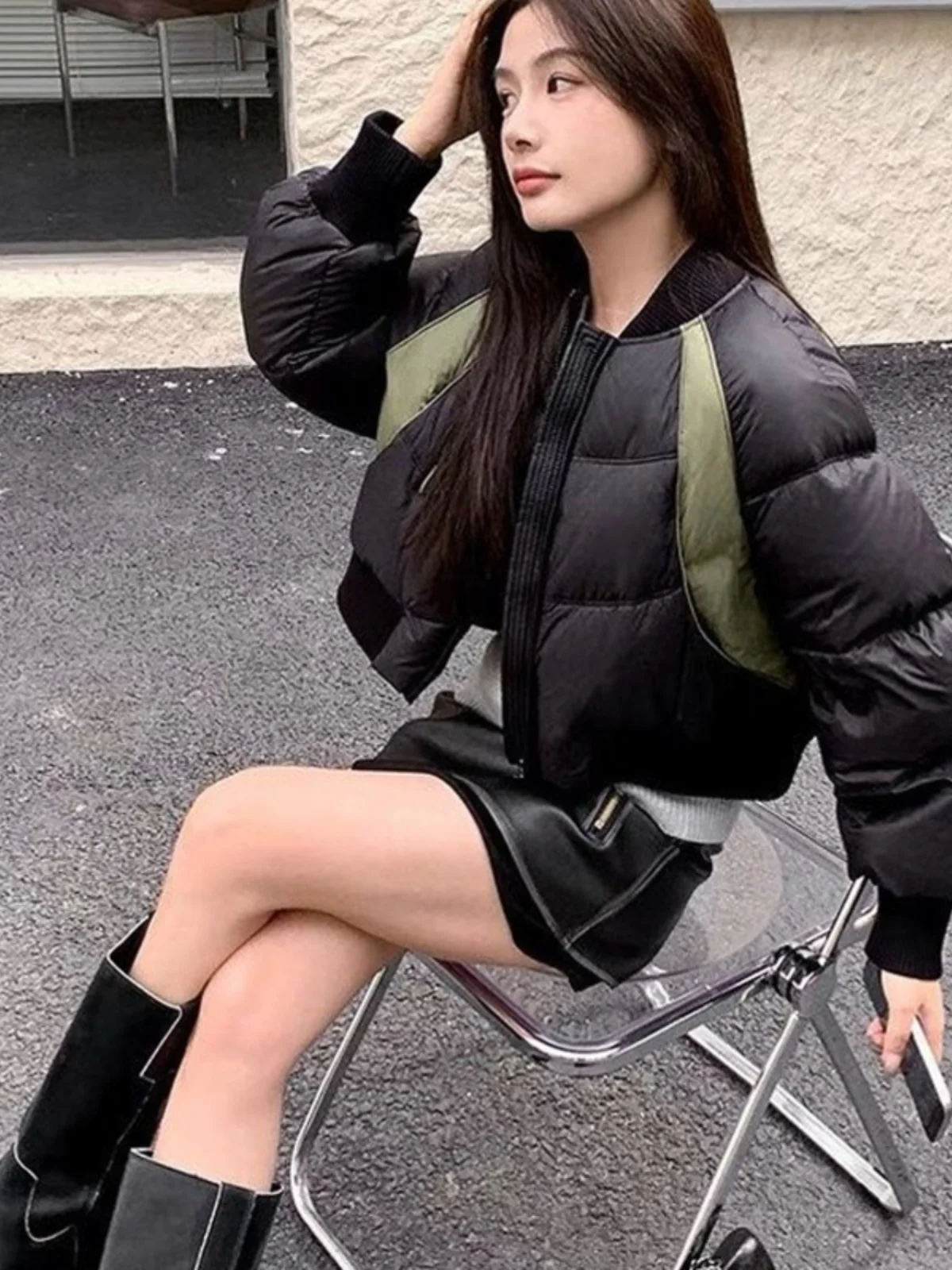 

Зимняя женская повседневная короткая хлопковая куртка 2025 года в стиле пэчворк, универсальная, в корейском стиле, премиум-класса, для города, свободного кроя, на молнии