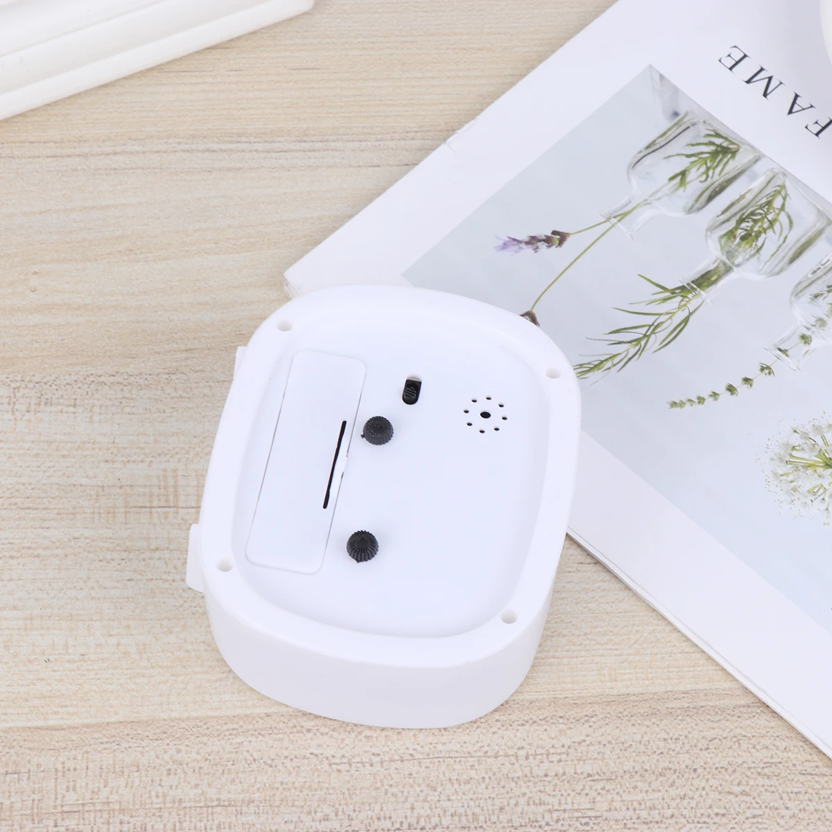 

Charging Square Alarm Desktop Small Clock Luminous Hands Wall Mountable Wake Up Clock Home Bedroom Decoration White