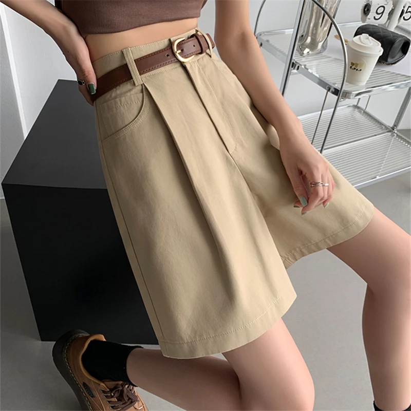 

2024 Casual Cotton and Linen Women's Cargo Shorts Summer Wide Leg High Waist Solid Minimalism Loose Shorts Trousers Female