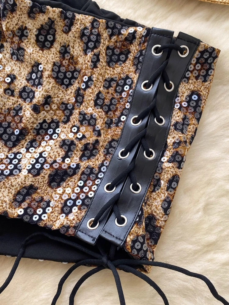 Y2k Niedrige Taille Hot Pants Frauen Slim Fit Pailletten Leopard Print Hose Mit Gürtel Design Asymmetrische Koreanische Sle Pendeln Gerade Hüfte Shorts