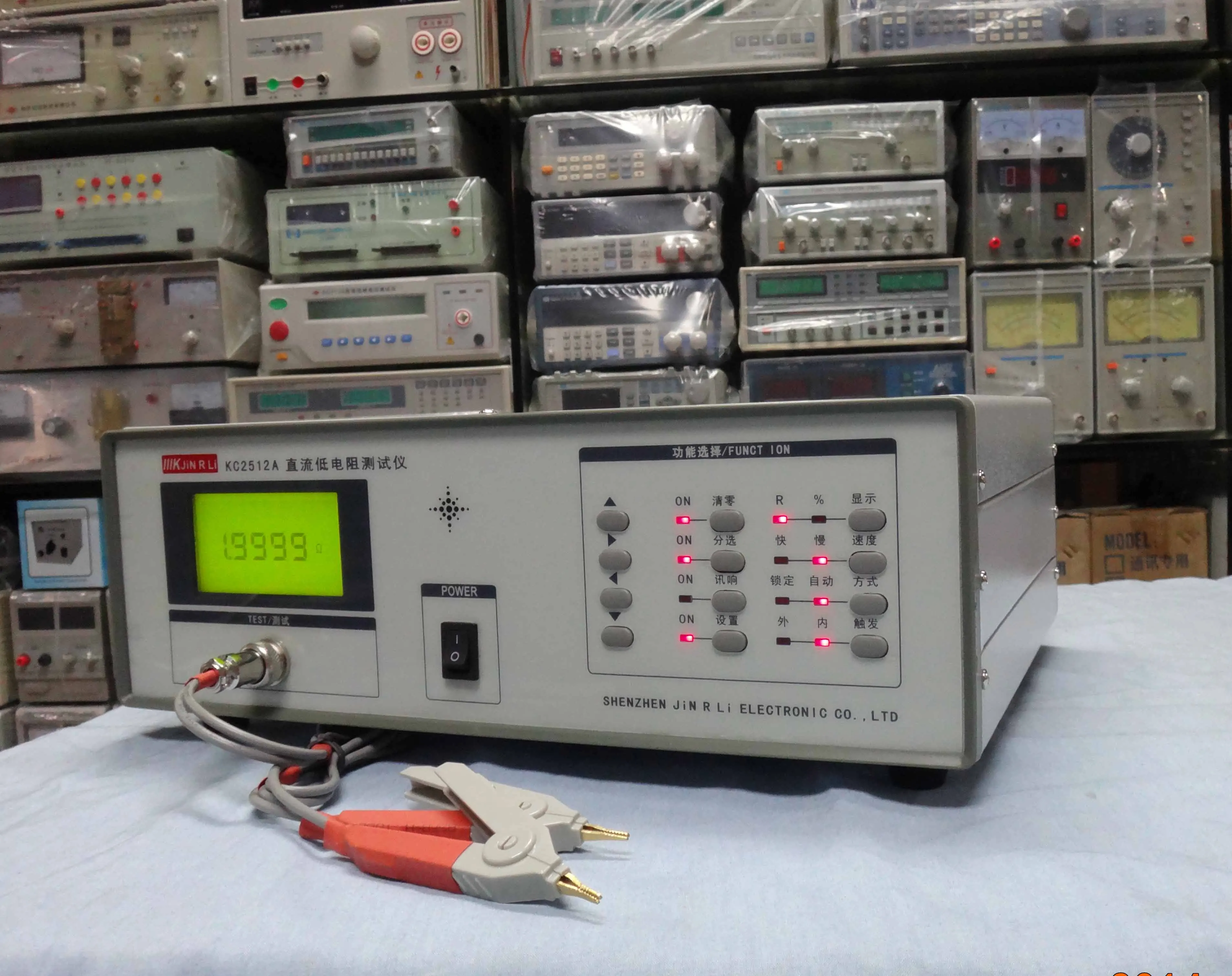 

Resistance Range: 1u Ω~2M Ω Value: 10 Sets of Range Accuracy: ± 0.05% Digital DC Low Resistance Tester