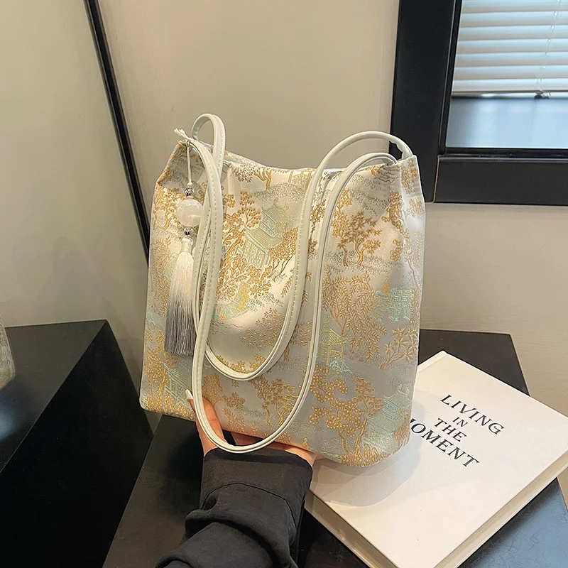 Sac fourre-tout grande capacité pour femme, sac à main portable, décoration brodée, initié en direct, nouvelle mode, 2024