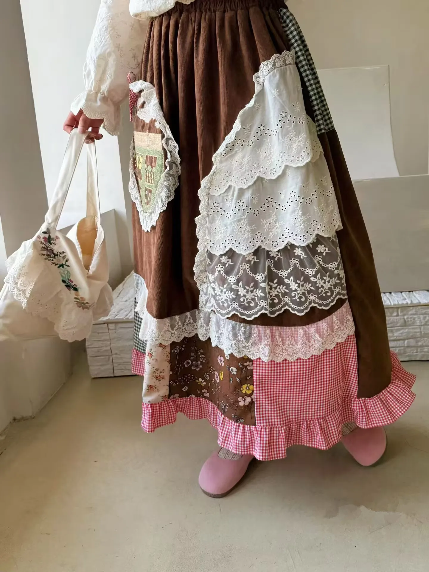 Winter Vintage Maillard Color Corduroy Patchwork Lace Embroidery Long Skirt for Women Lolita Sweet Mori Girl Retro Midi Skirt