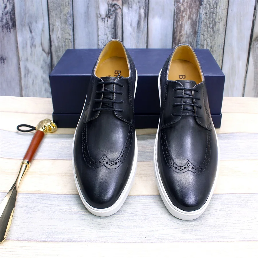 Men's Casual Leather Shoes Brogue Style Lace-Up Flats Fashion Comfortable Handmade Shoes Boys Date Dance Party Shoes