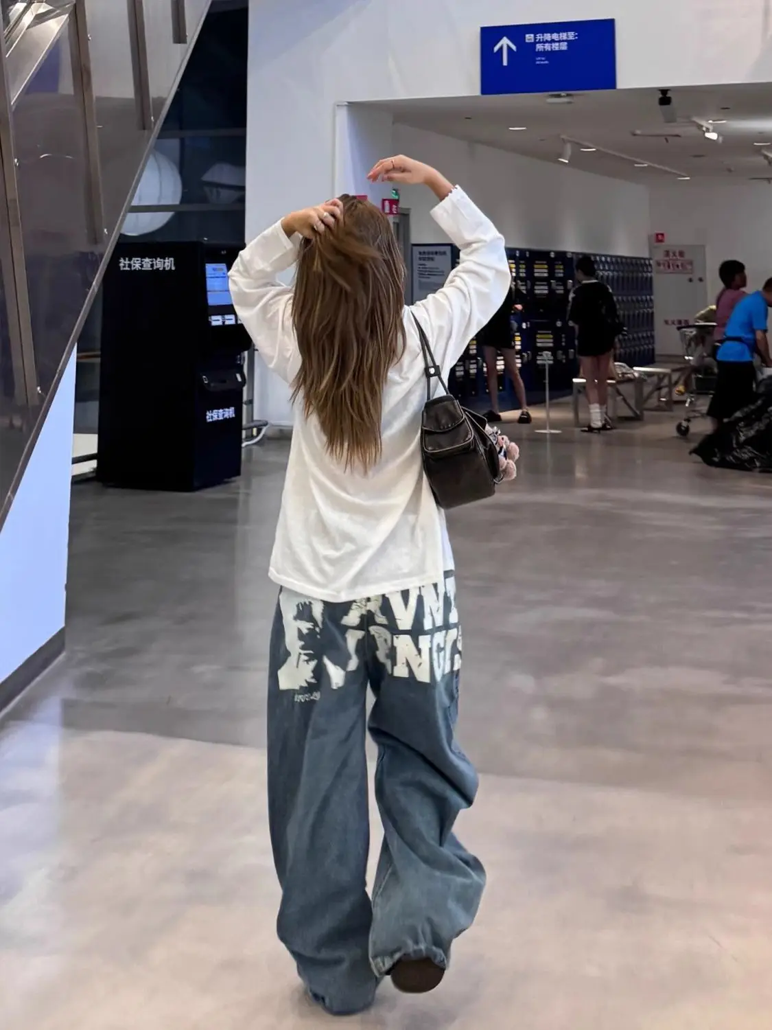 

Джинсы женские больших размеров в американском ретро-стиле с буквенным принтом, дизайнерские, осенние, новые, свободные, утягивающие, широкие, в пол