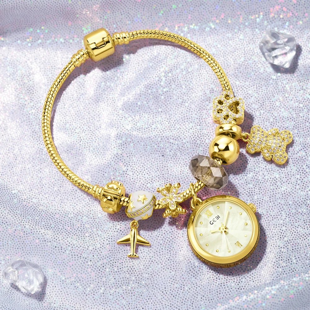 

Goldie's new INS exquisite bracelet watch, light luxury, niche high-end, cartoon pendant, quartz women's watch