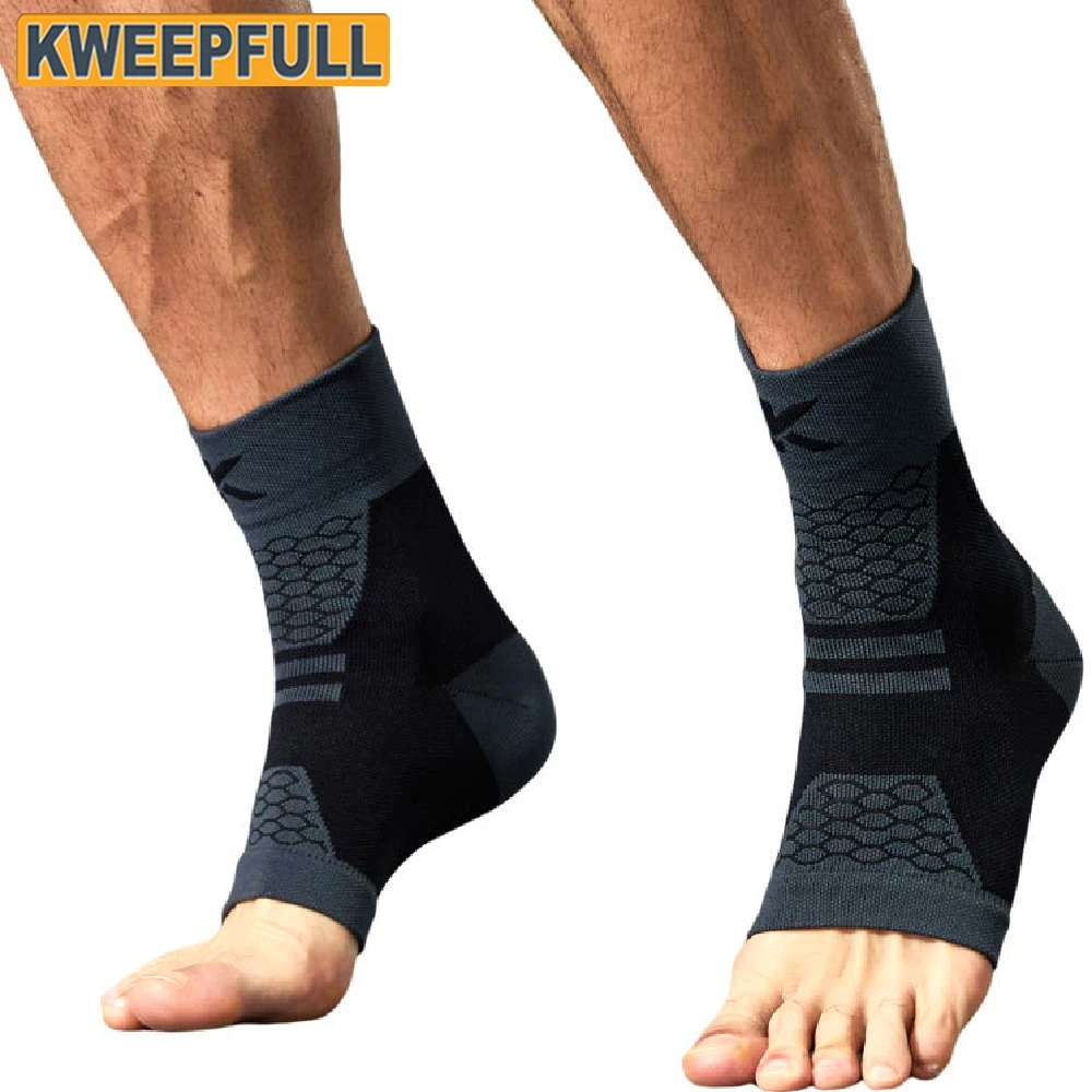 1Pair Ankle Brace Compression Sleeve,Comfort Compression Socks for Men & Women To Ease Swelling, Plantar Fasciitis & Sprain Pain