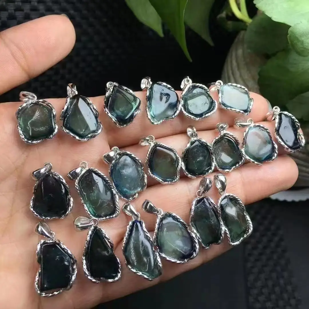 

Unit One Piece 925 Silver Inlay Natural Blue Tourmaline Quartz Crystal Free Form Pendant For Gift