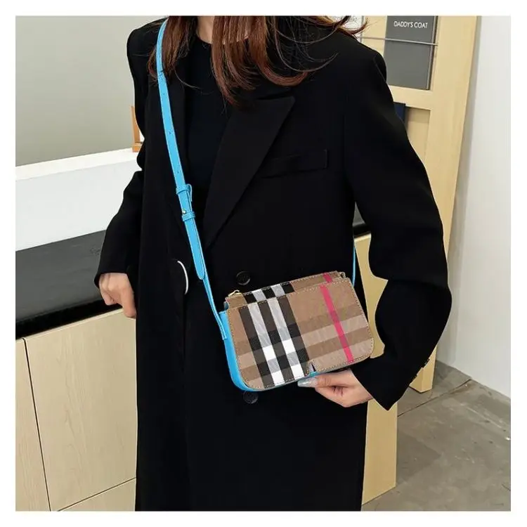 

2025 New Luxury Brand Plaid Denim Crossbody Bag: Stylish Shoulder Purse with Timeless Design