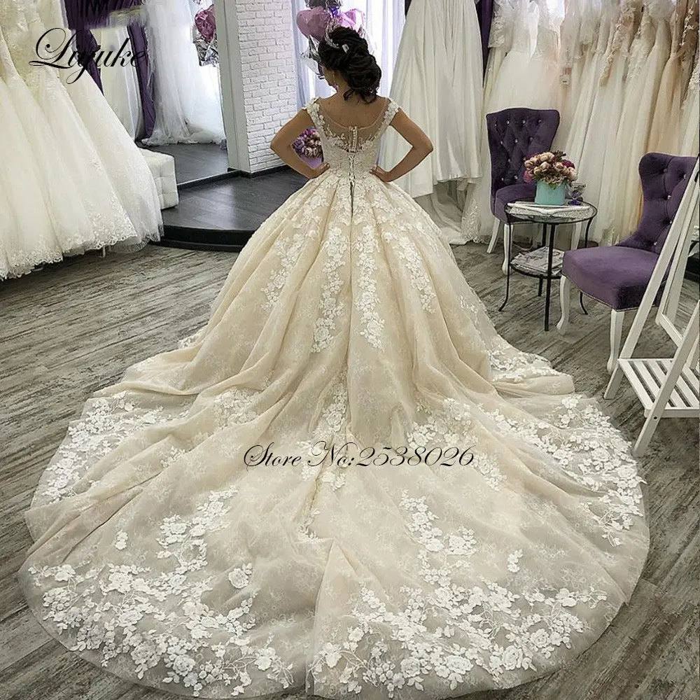 Liyuke Gorgeous Ball Gown Wedding Dress Sleeveless Scoop Neckline Champagne Buttons Back Vestido De Noiva