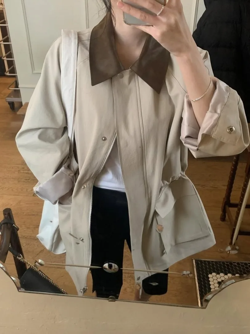 Chic Loose Women's Jacket with Color Block Collar And Big Pockets Autumn Windbreaker Slimming Trendy Mid-Length Zipper Closure