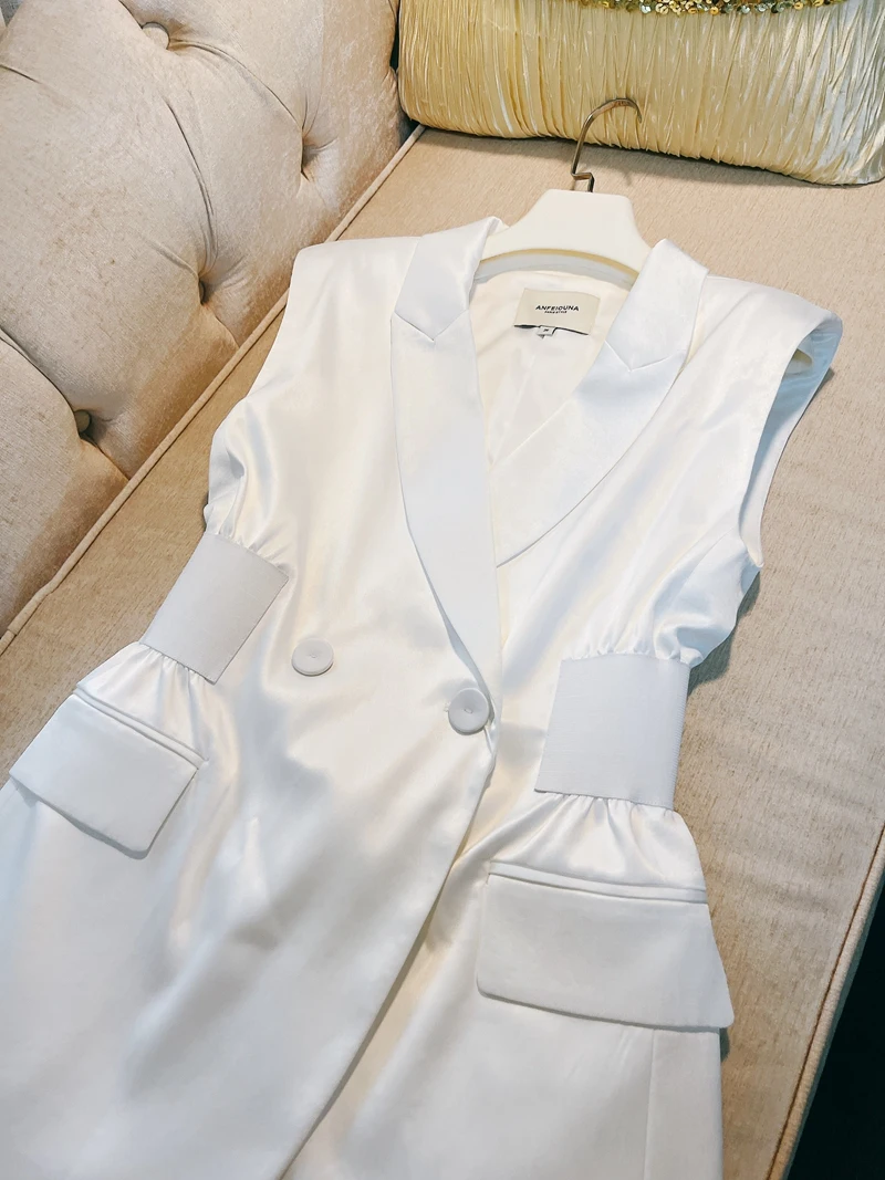 Lingzhi Wu White Satin Blazer 2024 Summer Vintage Brief Elegant White Satin Tank Top Ladies Top Quality Outerwear New Arrival