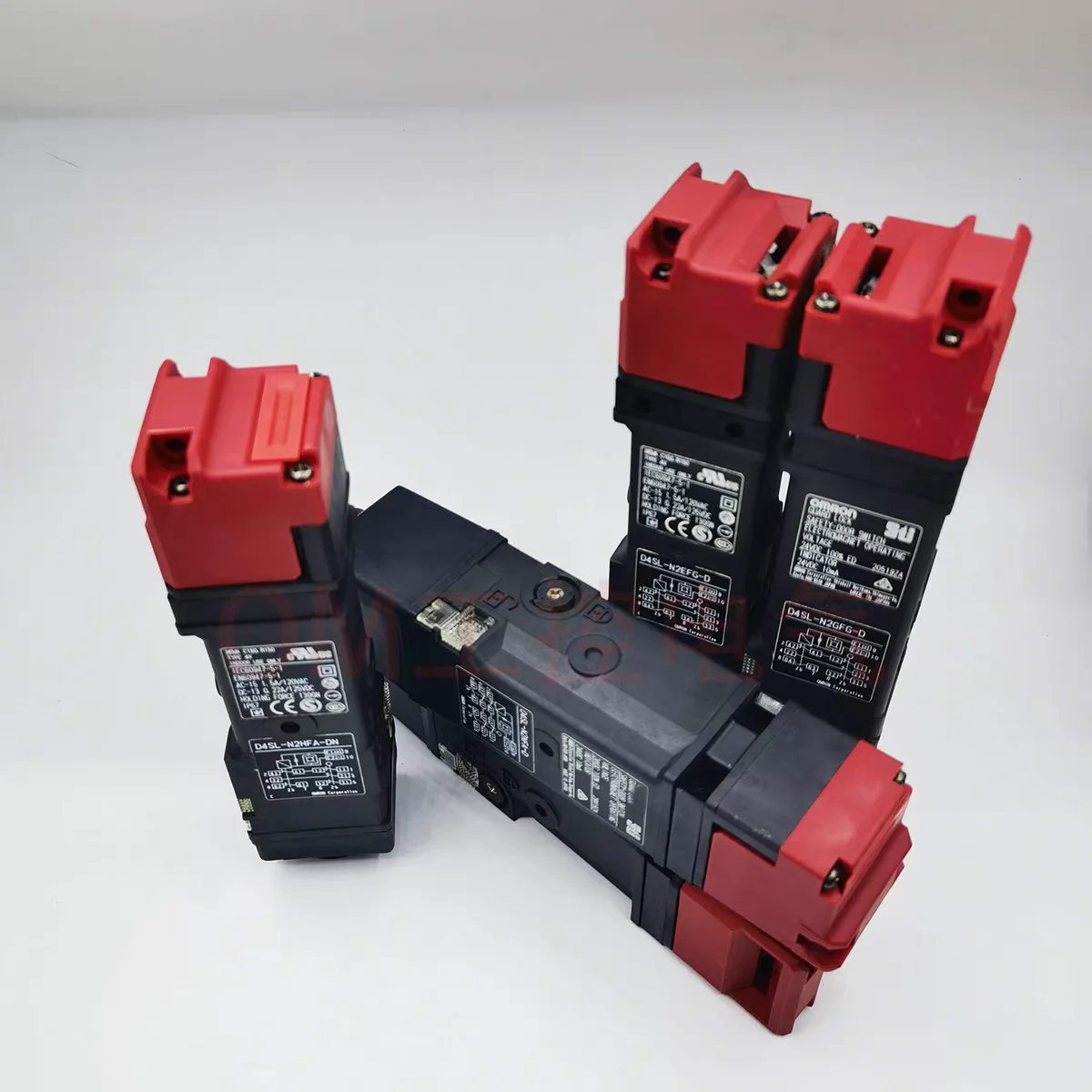 

brand new Safety door switch D4SL-N3VFA-N D4SL-N2UFA-N D4SL-N2VFA-N Fast delivery