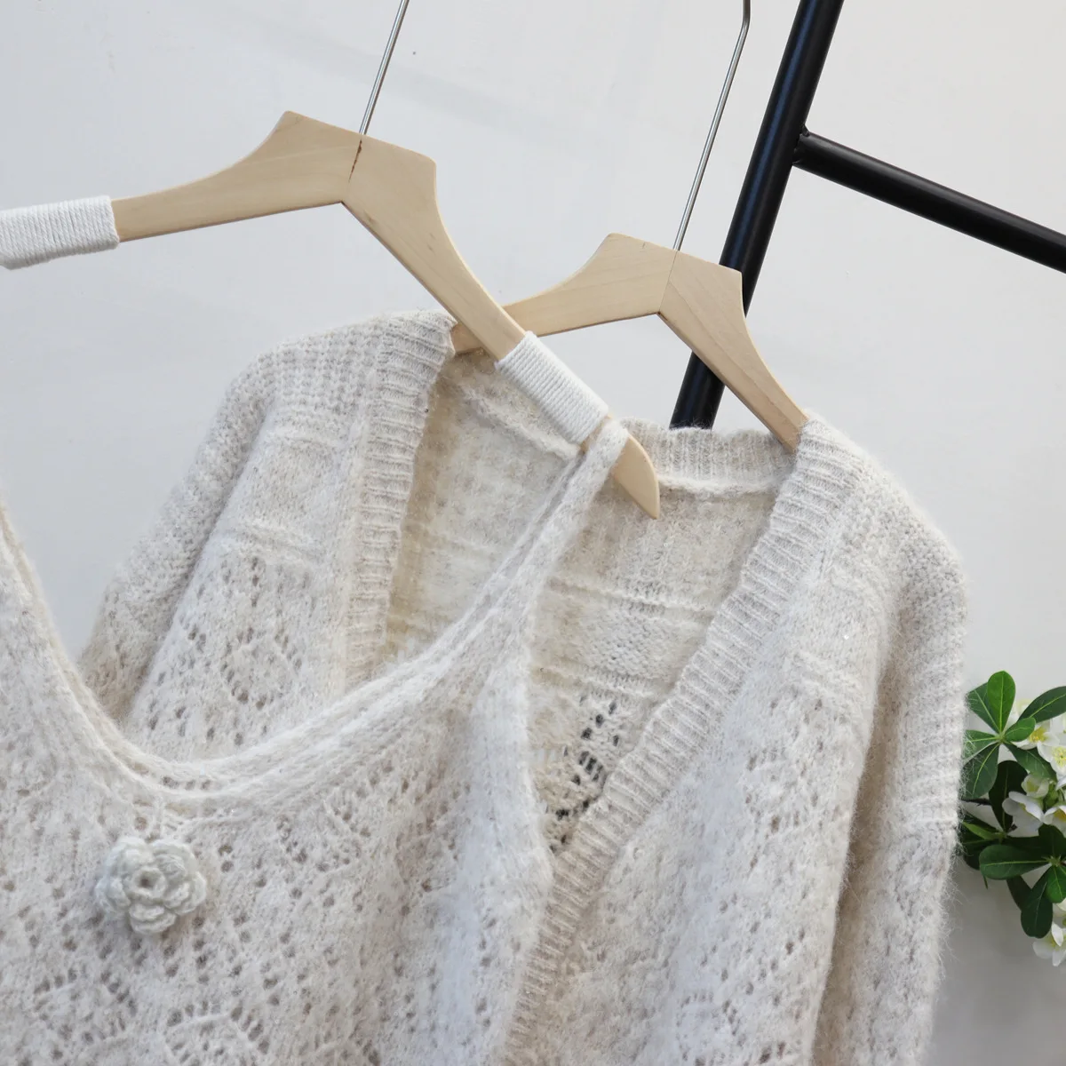 Tweedelige set dames vest set gebreide bijpassende set pailletten kanten jas 3D bloemen v-hals cami losse elegante casual 2025, herfst