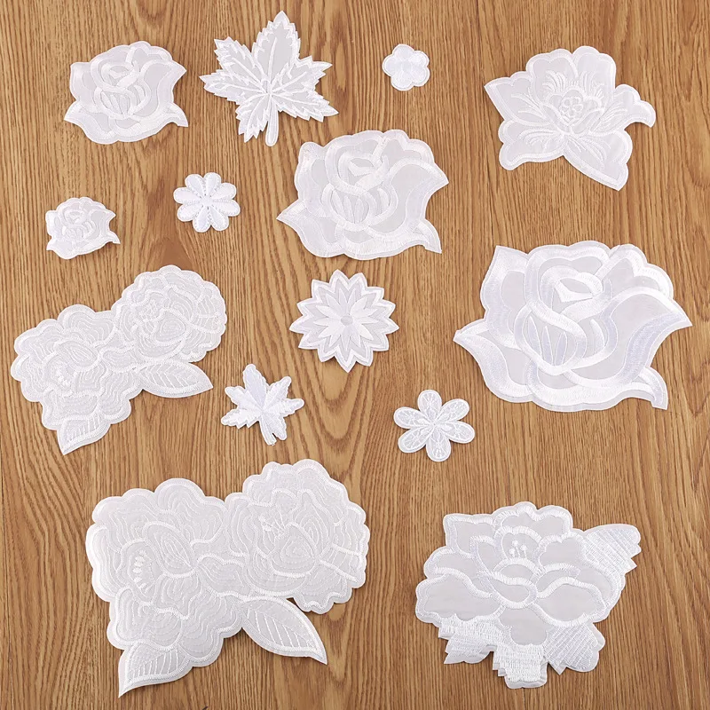 

30pcs/Lot Luxury Large Embroidery Patch White Rose Hat Shirt Bag Hole Underwear Clothing Decoration Accessory Craft Diy Applique