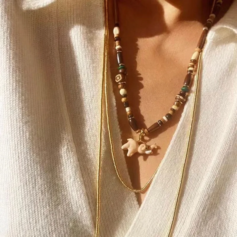 Spring and Summer New Brown Beads with Orange-pink Three-dimensional Baby Elephant Necklace Niche Design High-end Collarbone Cha