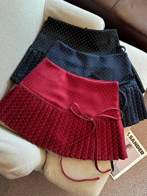 

Плиссированная юбка Cisas Theme с дизайнерским бантом и поясом, А-силуэт, короткая, маленький размер, с антистатической подкладкой.