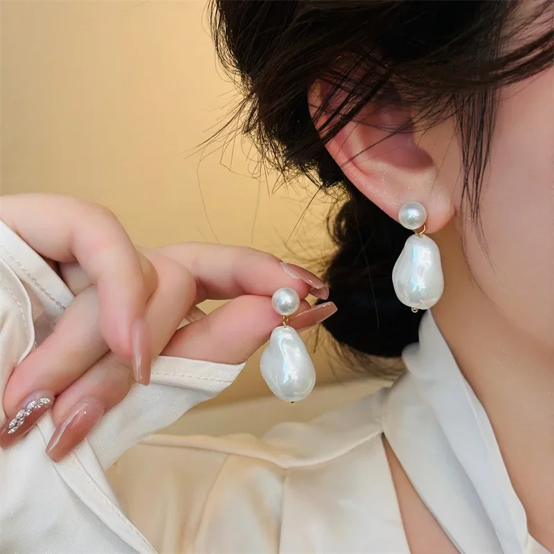 Simple Irregular Imitation Baroque Pearl Earrings for Women Fashion Individuality Daily Accessory Party Jewelry Birthday Gifts