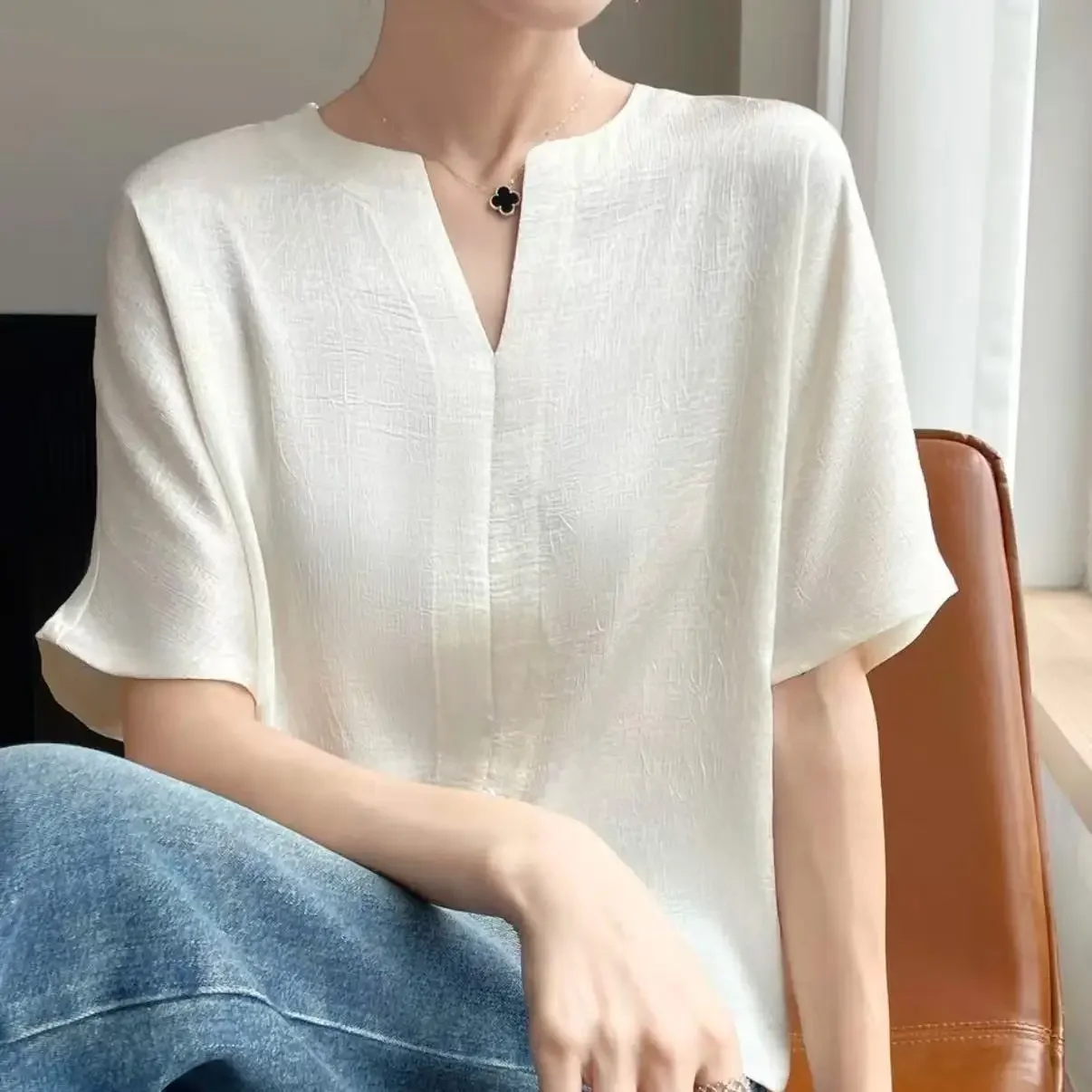 Silk Shirt V-neck Short-sleeved Silk Shirt New Summer Solid Color Loose Top