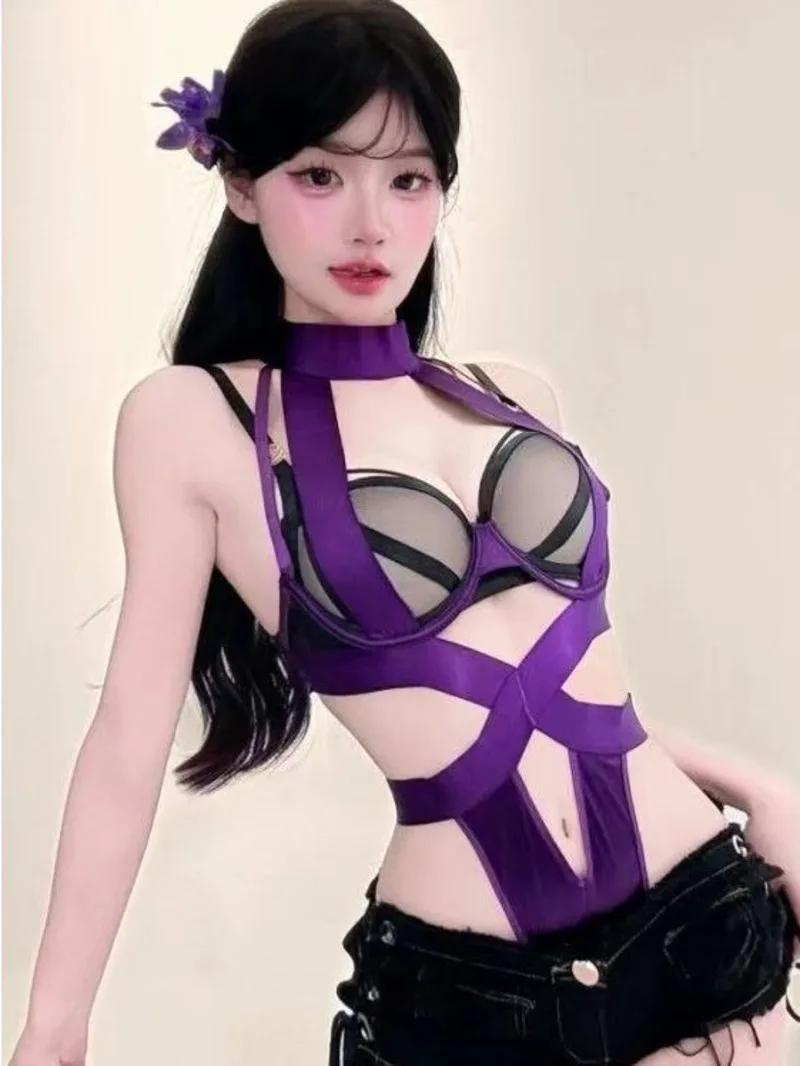 

Сексуальные короткие комплекты в стиле Pure Desire с открытой спиной и глубокими V-образными подтяжками, короткие комплекты без рукавов, очаровательные, элегантные, тонкие, игривые KOSP